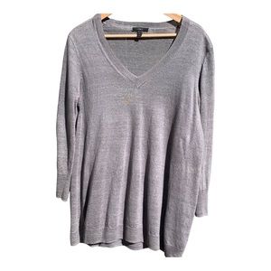 J Crew Men’s Pure Linen Sweater Vneck Gray Classic Style 59852 Medium 100% LInen